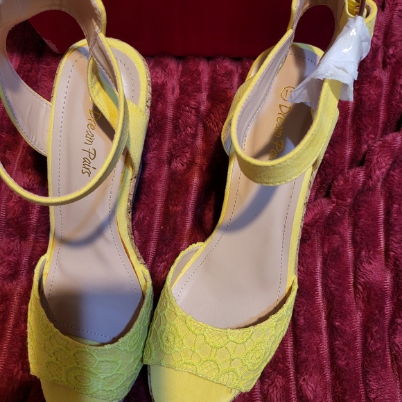 NWB Dream Paris Cherish Yellow Size 11 - Picture 3 of 7